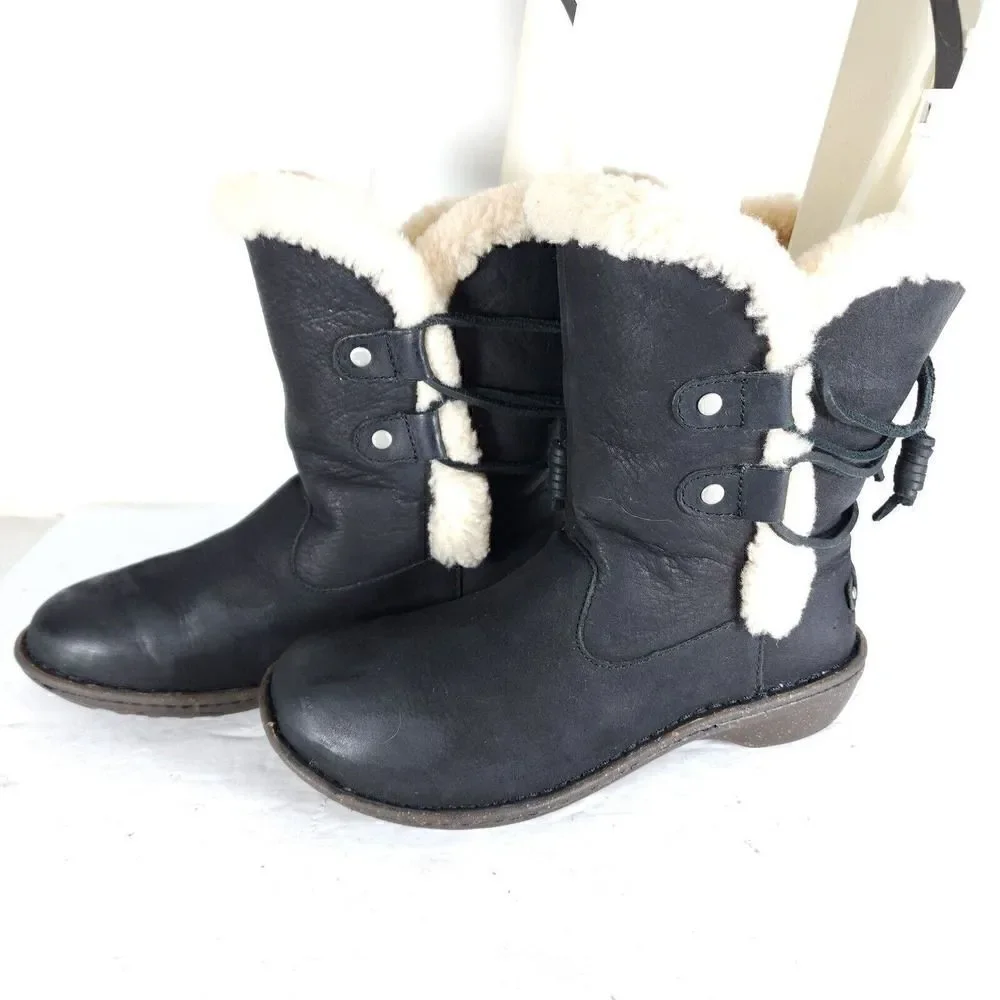 UGG Women's Akadia US 7 Black Leather Sheepskin Shearling Mid Calf Winter Boots
